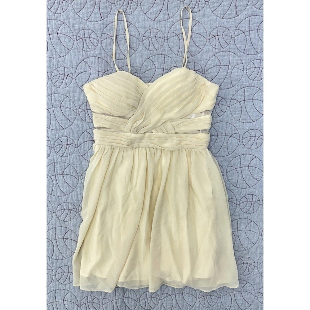 Charlotte Russe Mini Dress Cream Chiffon Pleated Mesh / Womens Size 9/10